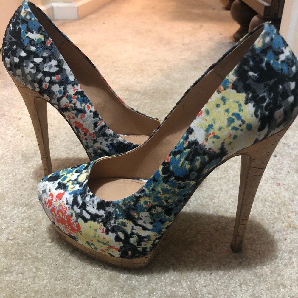 Steve Madden Floral Heel